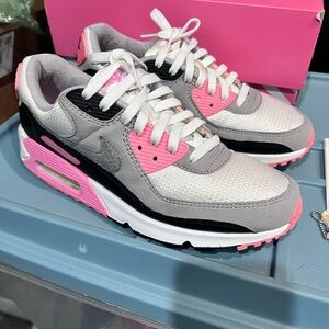 Nike Air Max 90 Mens Sneakers 9.5M/11W